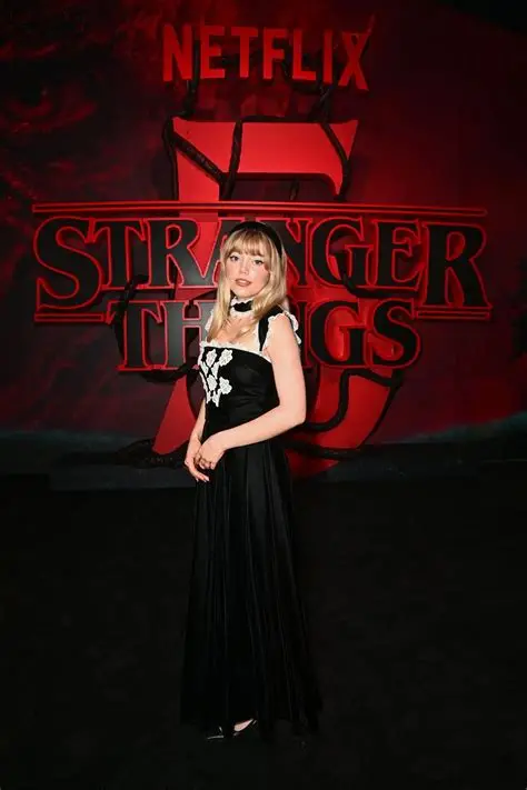 Grace Van Dien